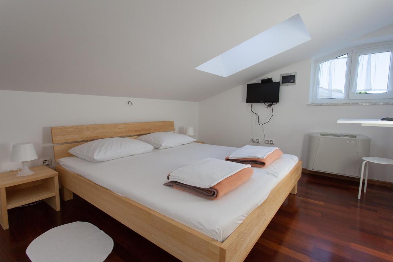 Bed&Breakfast Lucija Bed and Breakfast Punat Eksteriør billede