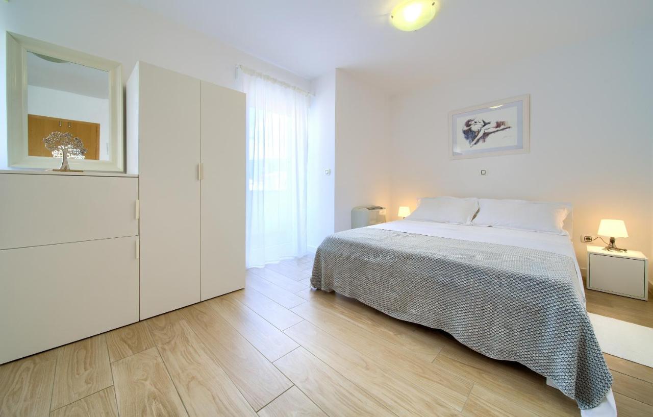Bed&Breakfast Lucija Bed and Breakfast Punat Eksteriør billede