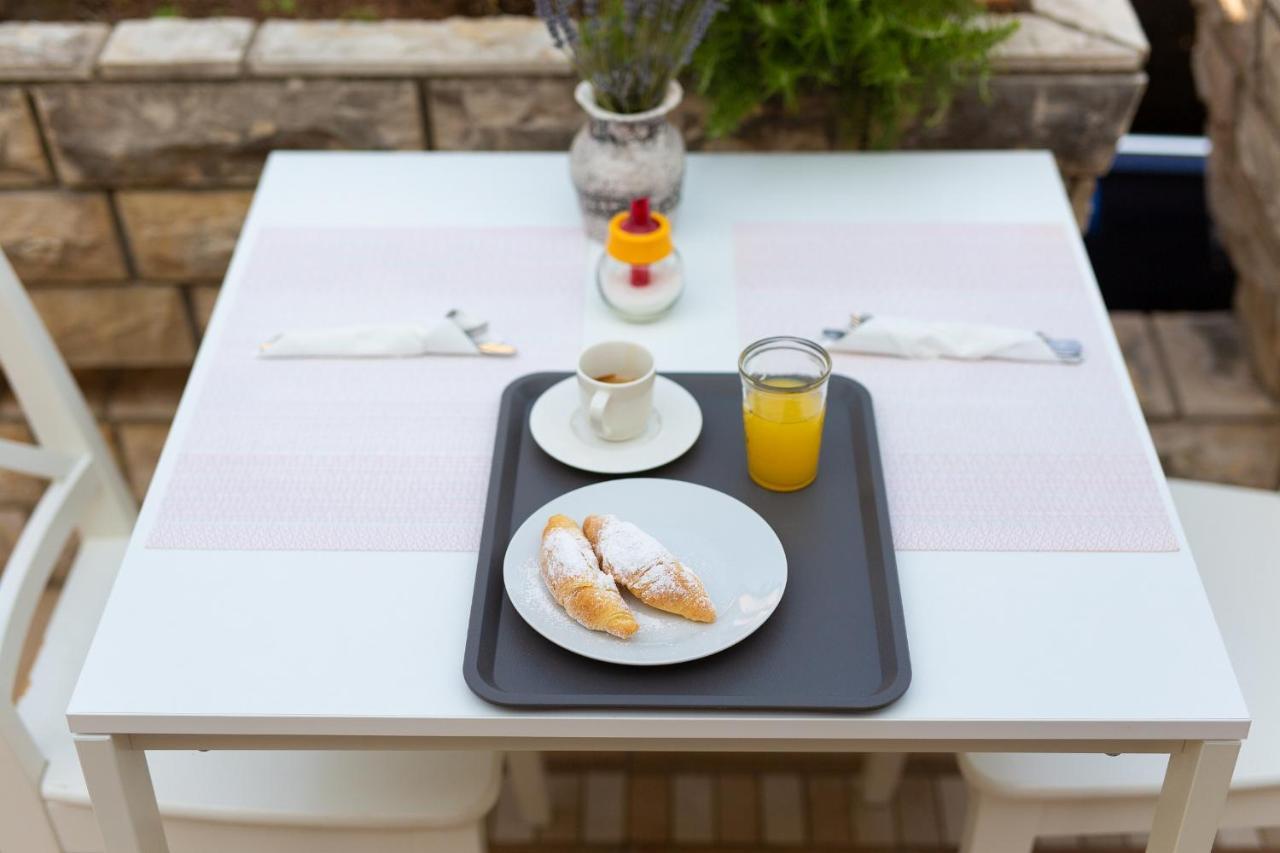 Bed&Breakfast Lucija Bed and Breakfast Punat Eksteriør billede